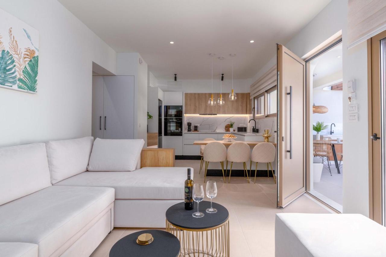 Mariann Premium Suites Lardos Exterior photo